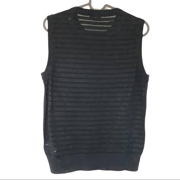 1. State Tank medium with back stripes - Picture 3 of 3